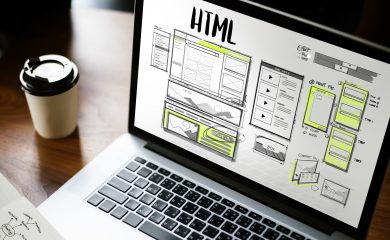 Izdelava spletnih strani s pomočjo umetne inteligence (AI)